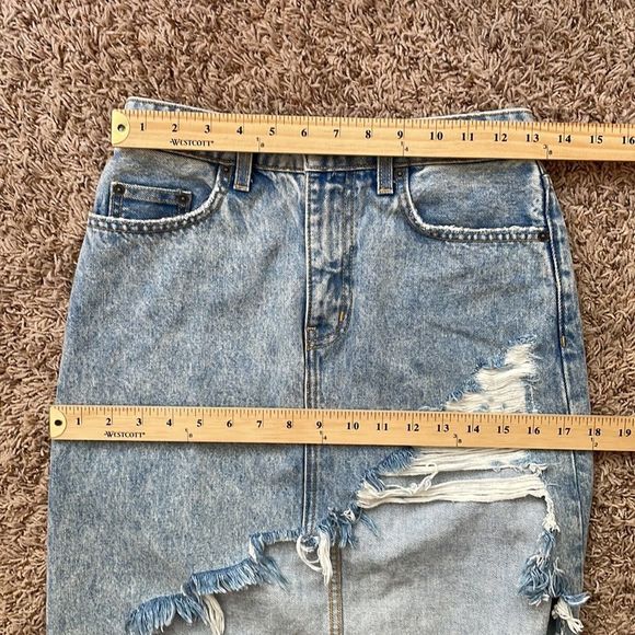 Carmar Trenton Iras Asymmetrical High Cut Out Jean Skirt, size 26 - Picture 6 of 10